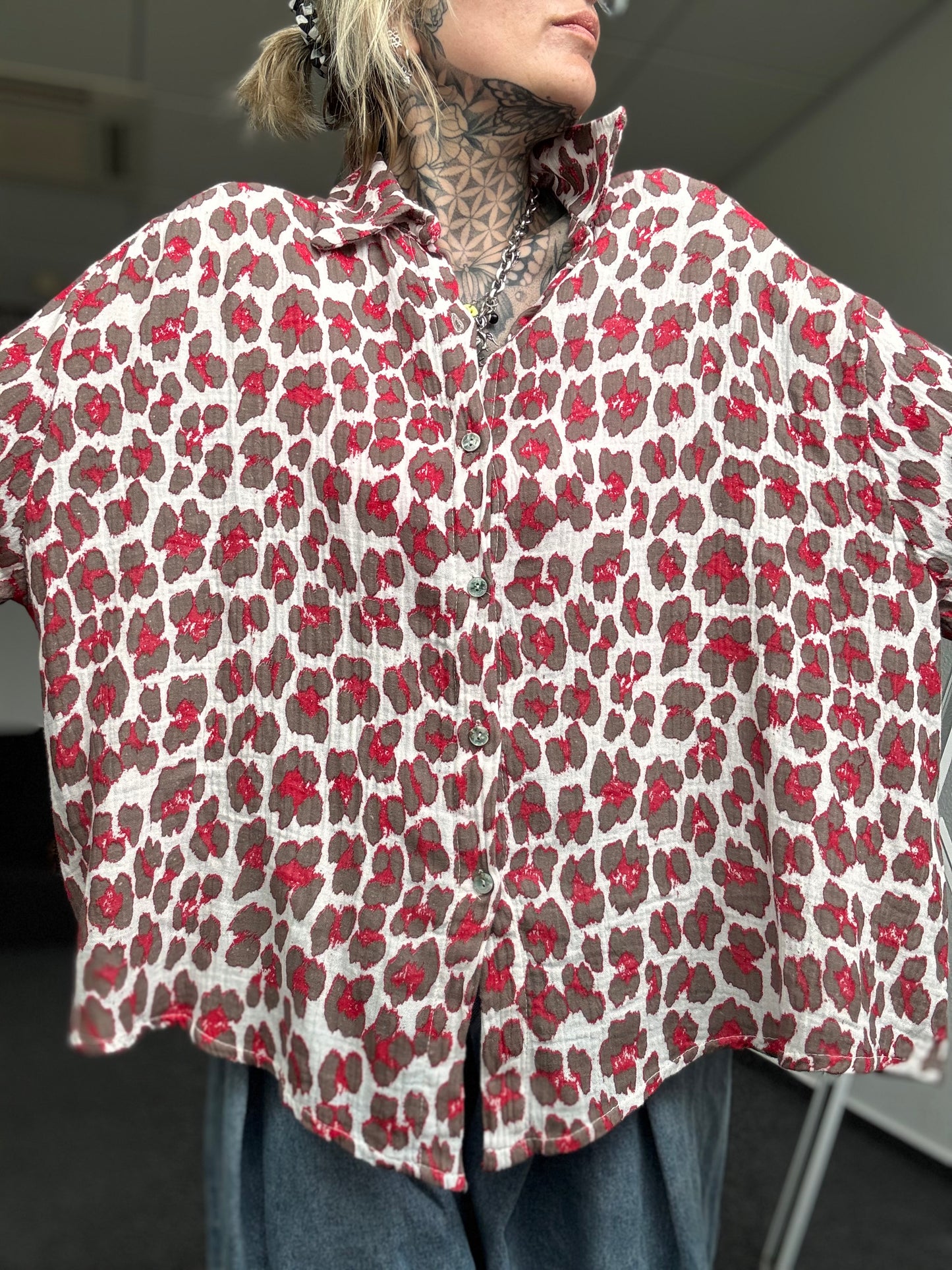 Musselin Oversize Bluse langarm //  LEO ROT BRAUN