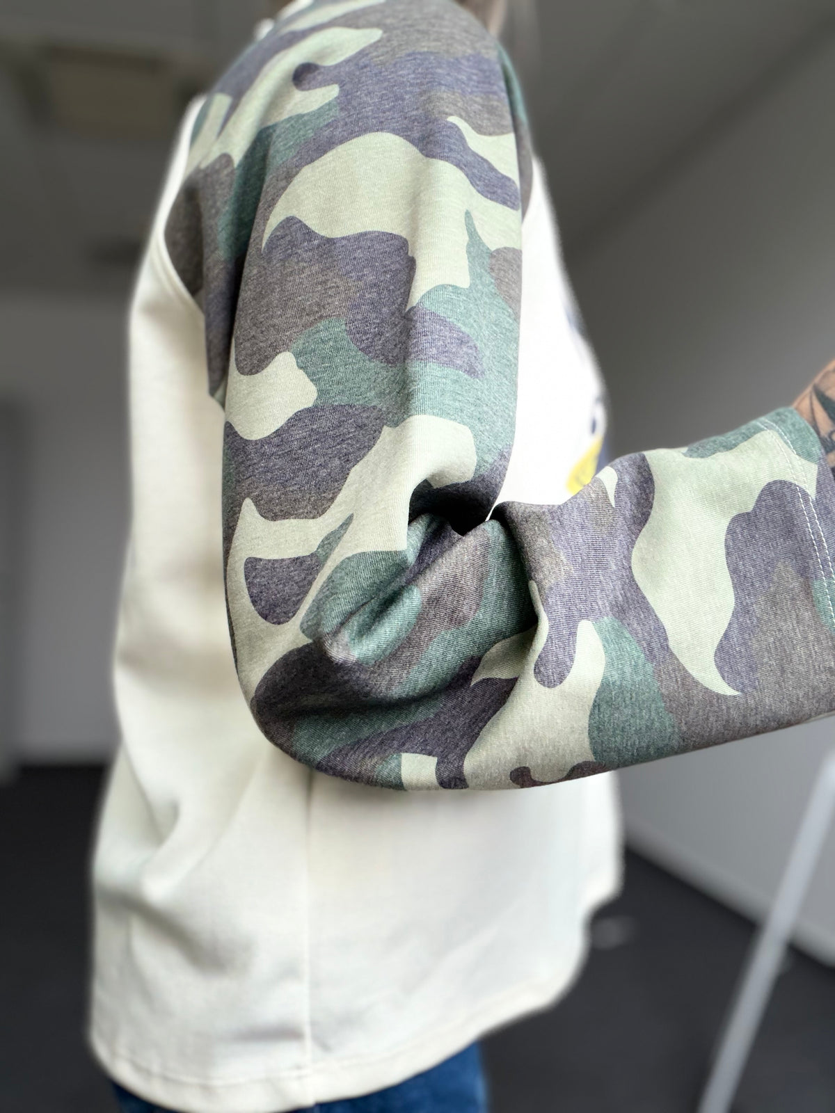 Sweater // NEW YORK