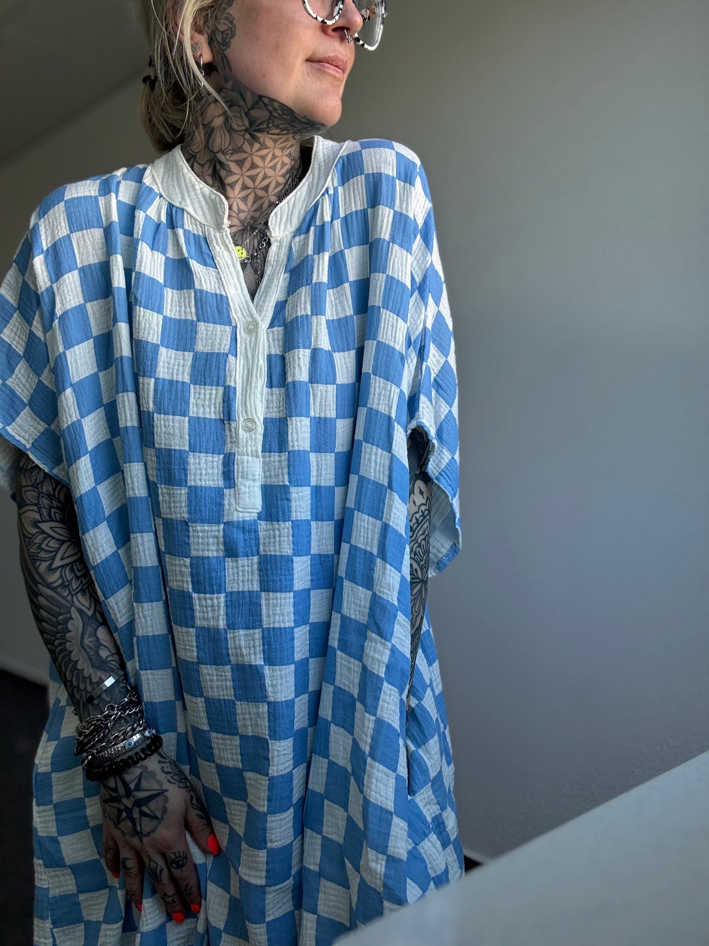 Musselinkleid  // SCHACH BLAU
