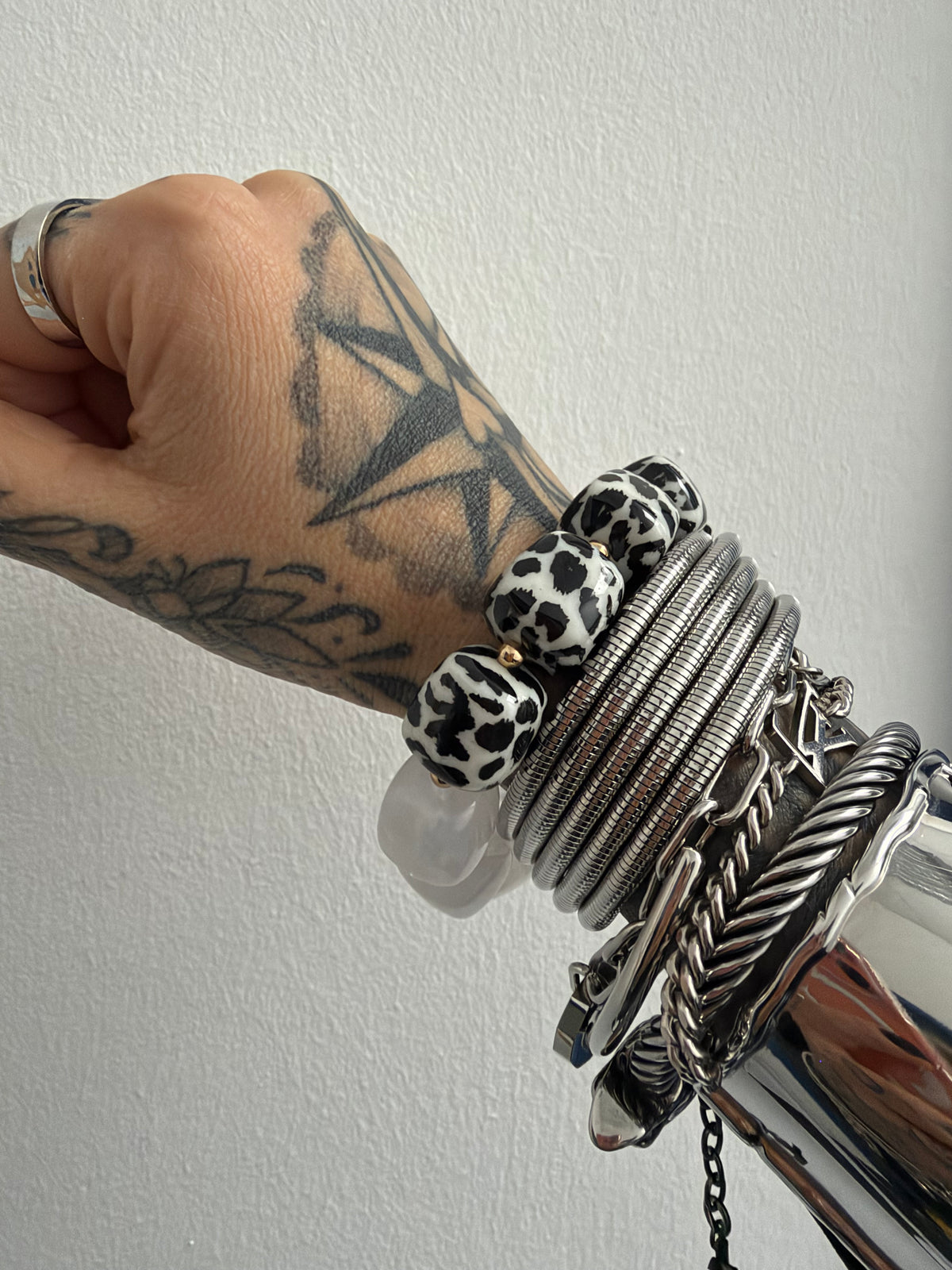 Armband // LEO versch. Farben