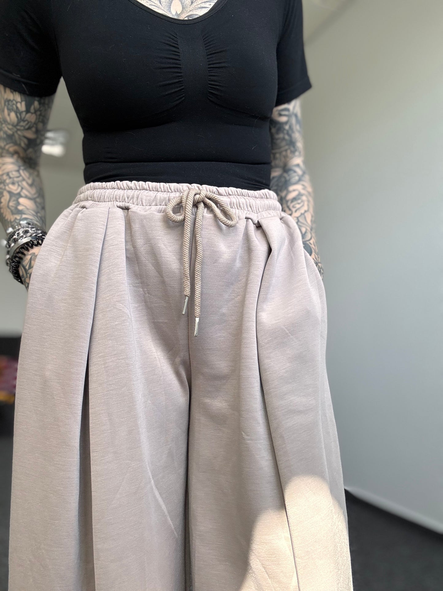 Premium Baggy Jogger // HELLES TAUPE