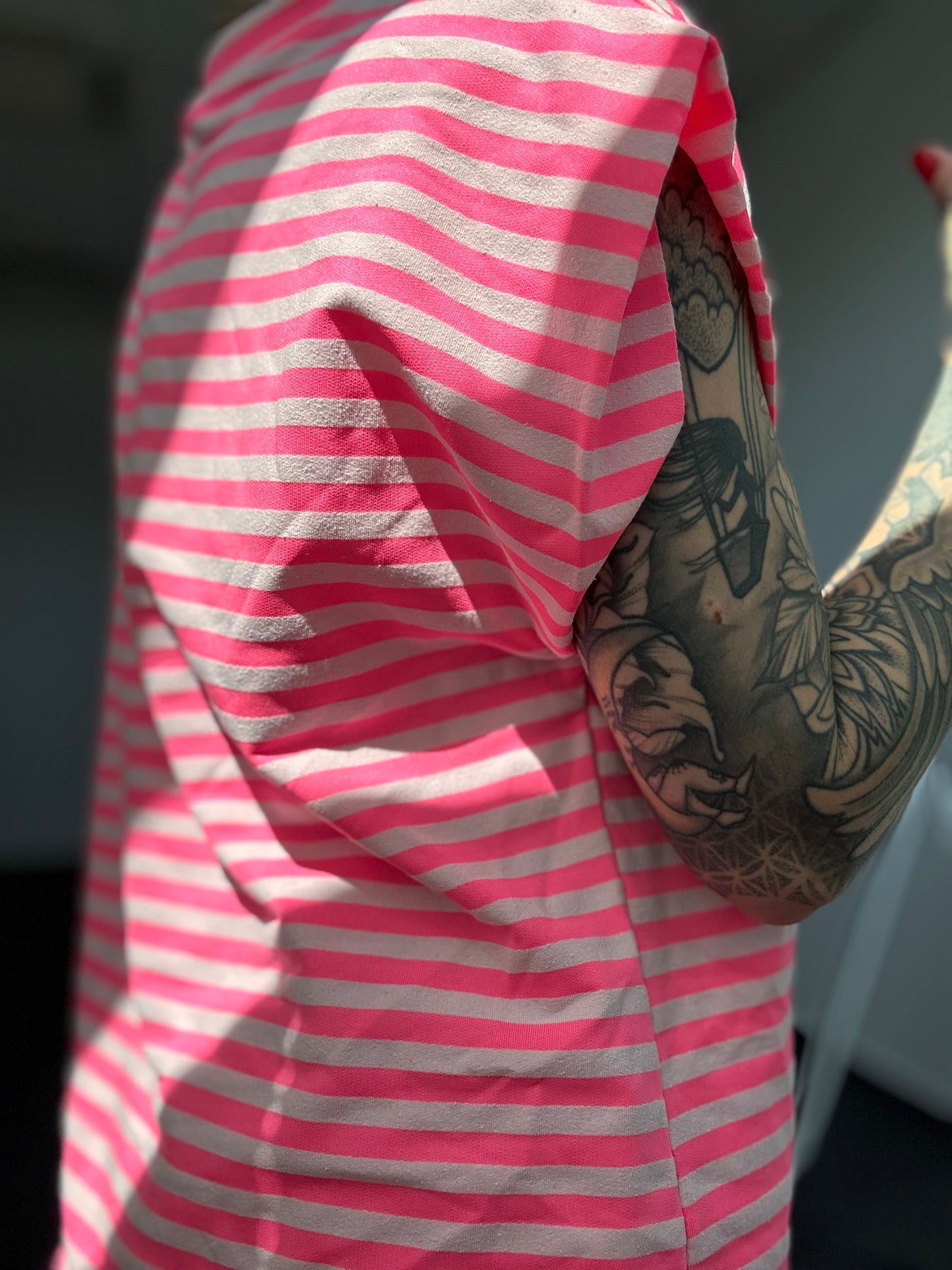 Basic Oversize Shirt // STRIPES NEON ROSA
