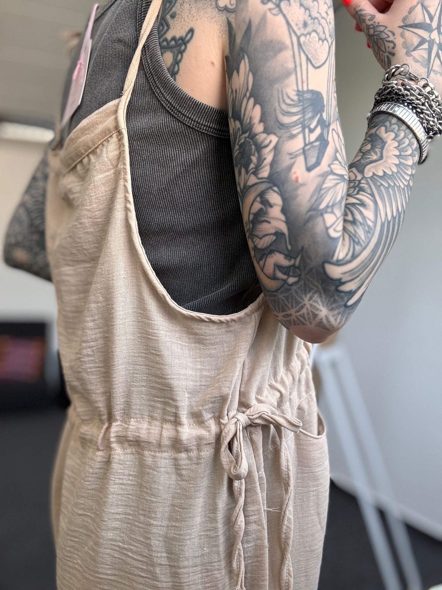 Latzhose Leinen // SAND