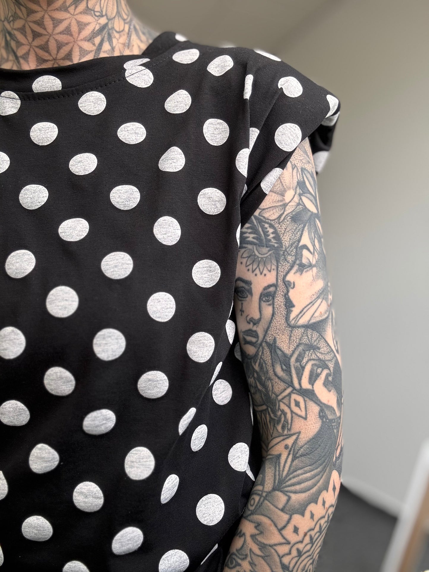 Shirt Schulterpolster // PUNKTE