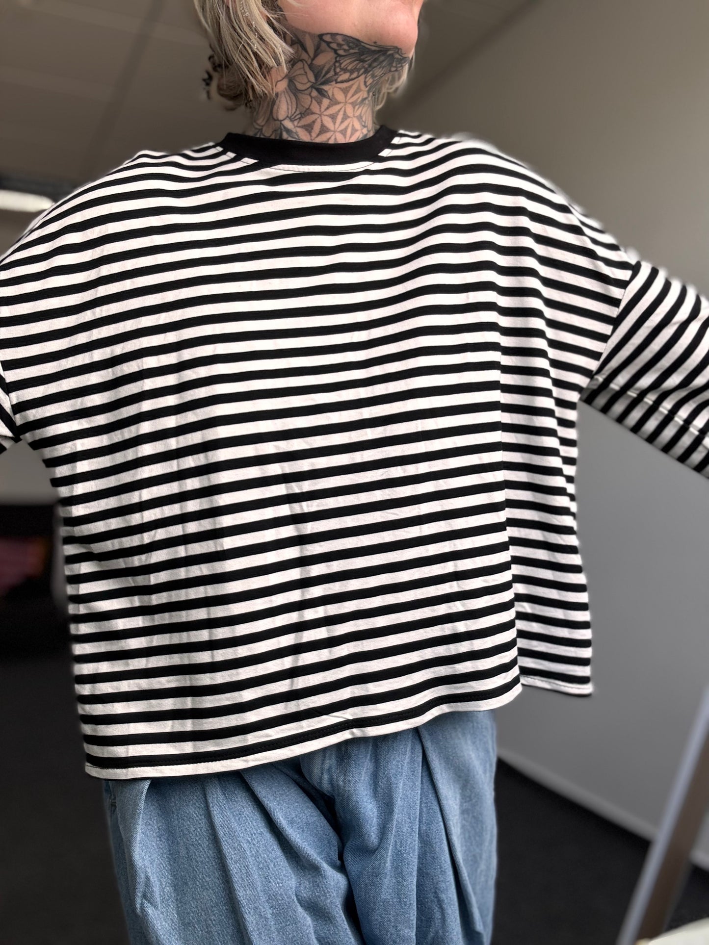 Oversize Shirt // CUT OUT