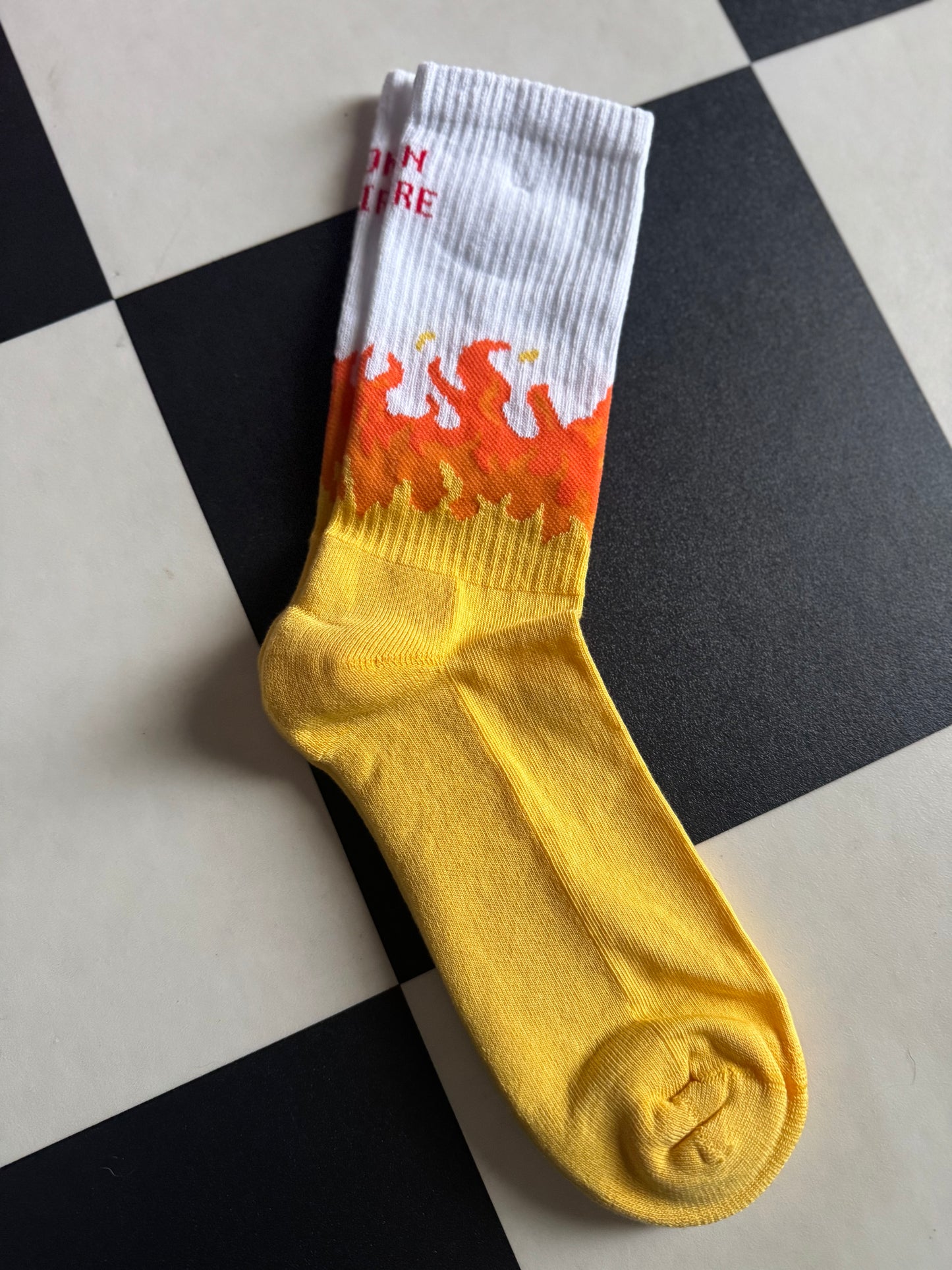 Socken // ON FIRE